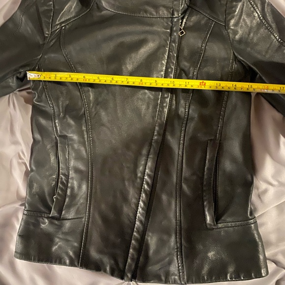 Danier Leather Jacket - Picture 4 of 12